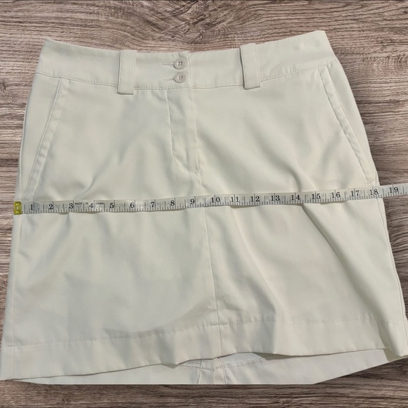 NIKE Golf Tour Performance Skort Dri-Fit Size 2 - Picture 7 of 10